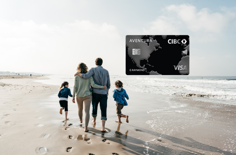 Tirez le maximum de vos points grâce au tableau des primes aériennes Aventura - famille sur la plage avec l’image d’une carte de crédit
